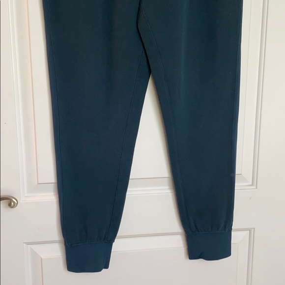 Lululemon joggers - Picture 3 of 7